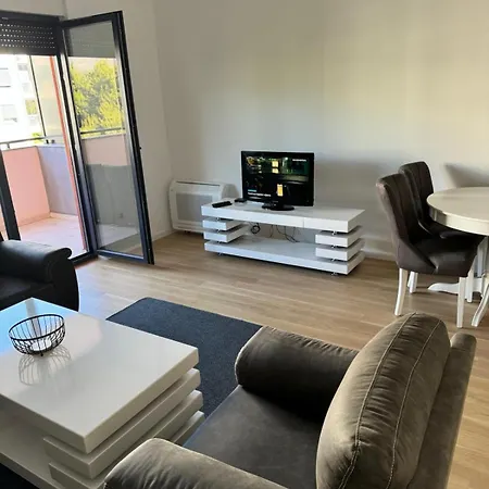 San Apartment *